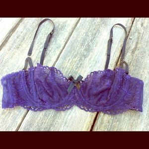 Victoria’s Secret Very Sexy bra